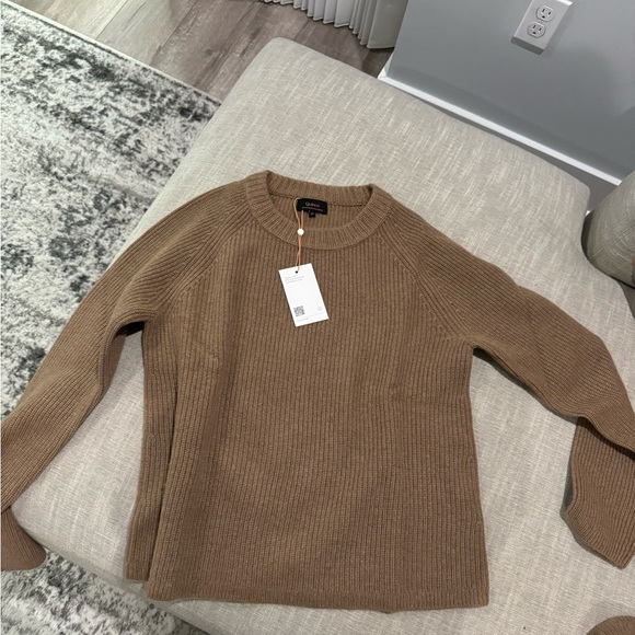 COPY - BRAND NEW. Mongolian Cashmere Fisherman Crewneck Sweater. SIZE M. Tan - Picture 4 of 8